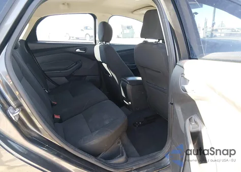 2015 Ford Focus Se z USA, uszkodzony, nr VIN 1FADP3K24FL306998